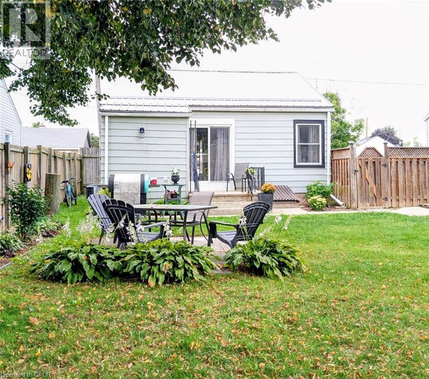 












62 NINTH Avenue

,
Brantford,




Ontario
N3S1E4

