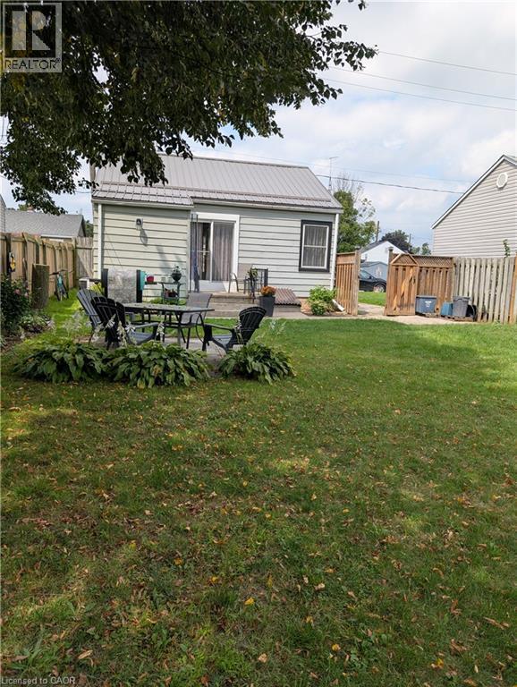 












62 NINTH Avenue

,
Brantford,




Ontario
N3S1E4

