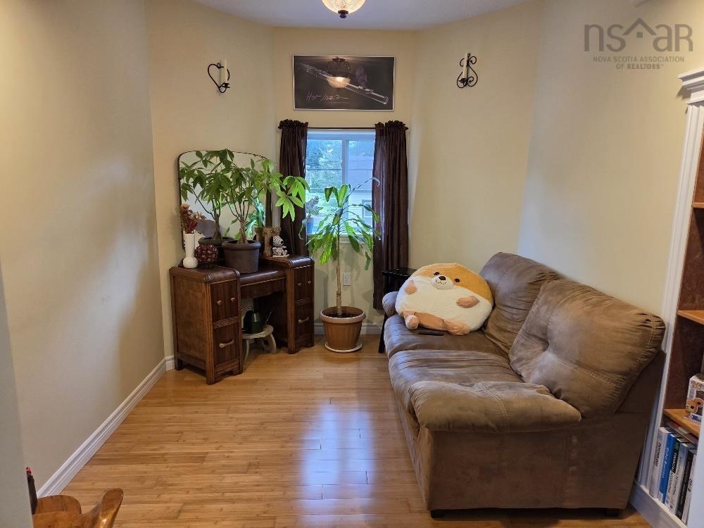 












7 Douglas St

,
Truro,




NS
B2N 2E6

