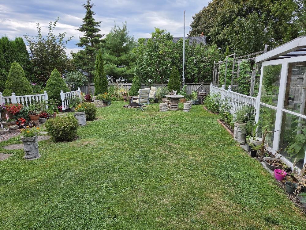 












7 Douglas St

,
Truro,




NS
B2N 2E6

