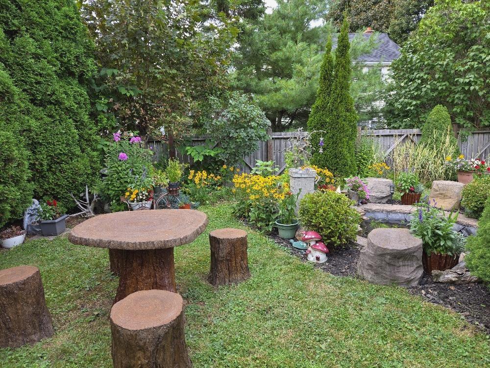 












7 Douglas St

,
Truro,




NS
B2N 2E6

