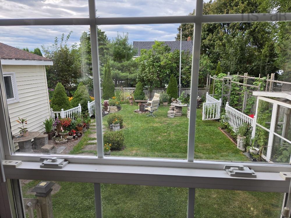 












7 Douglas St

,
Truro,




NS
B2N 2E6

