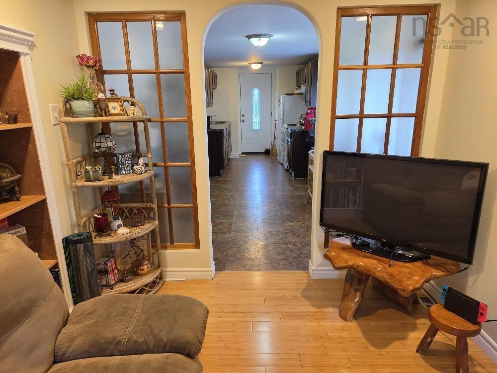 












7 Douglas St

,
Truro,




NS
B2N 2E6

