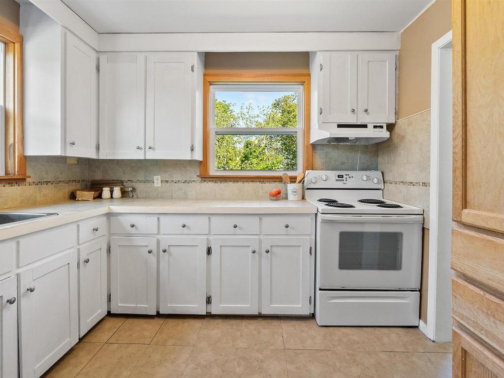 












29 Clearview Street

,
Spryfield,




NS
B3R 1N7

