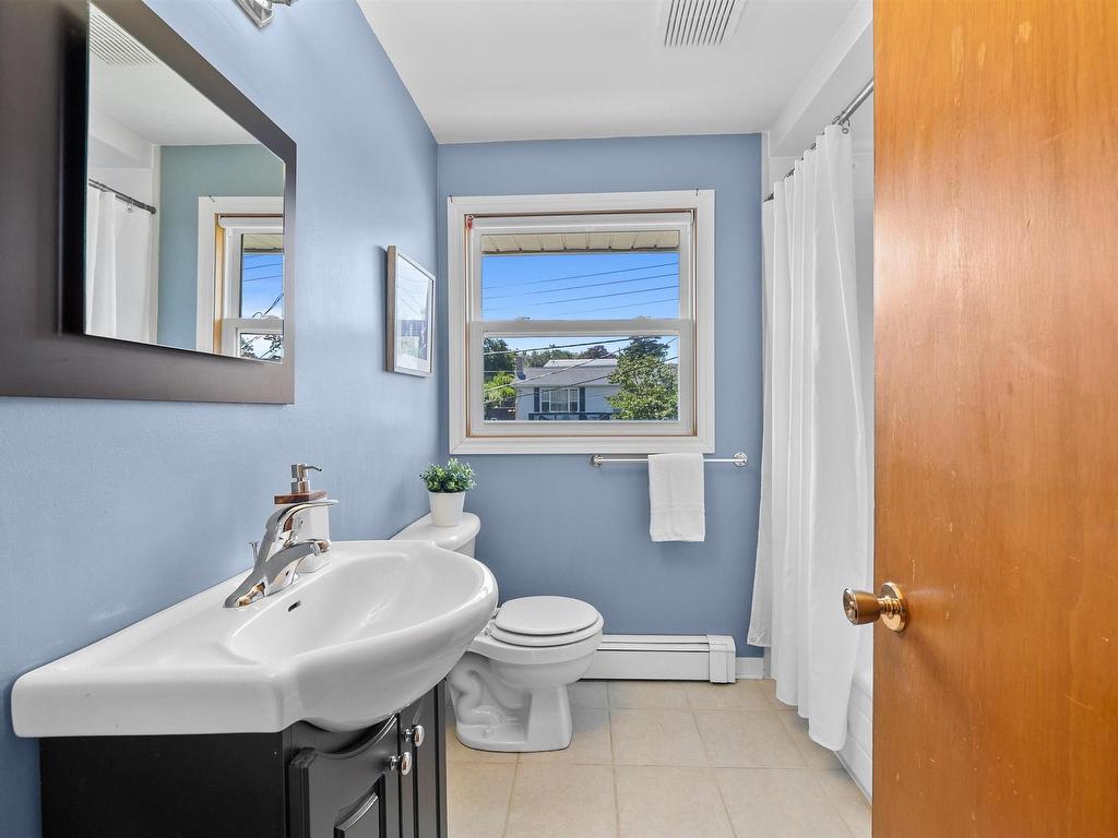 












29 Clearview Street

,
Spryfield,




NS
B3R 1N7


