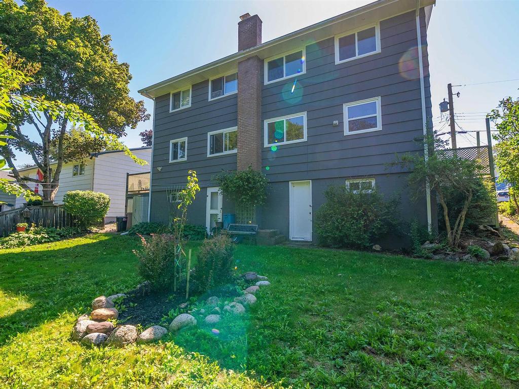 












29 Clearview Street

,
Spryfield,




NS
B3R 1N7

