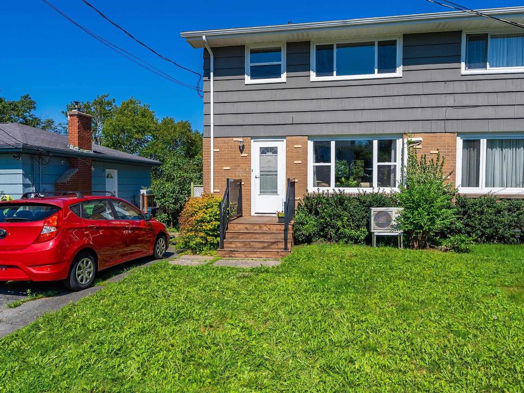 












29 Clearview Street

,
Spryfield,




NS
B3R 1N7

