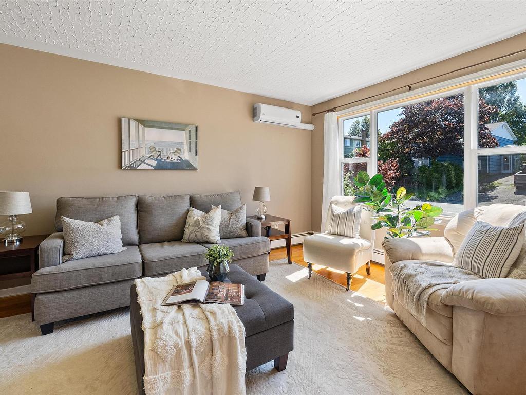 












29 Clearview Street

,
Spryfield,




NS
B3R 1N7

