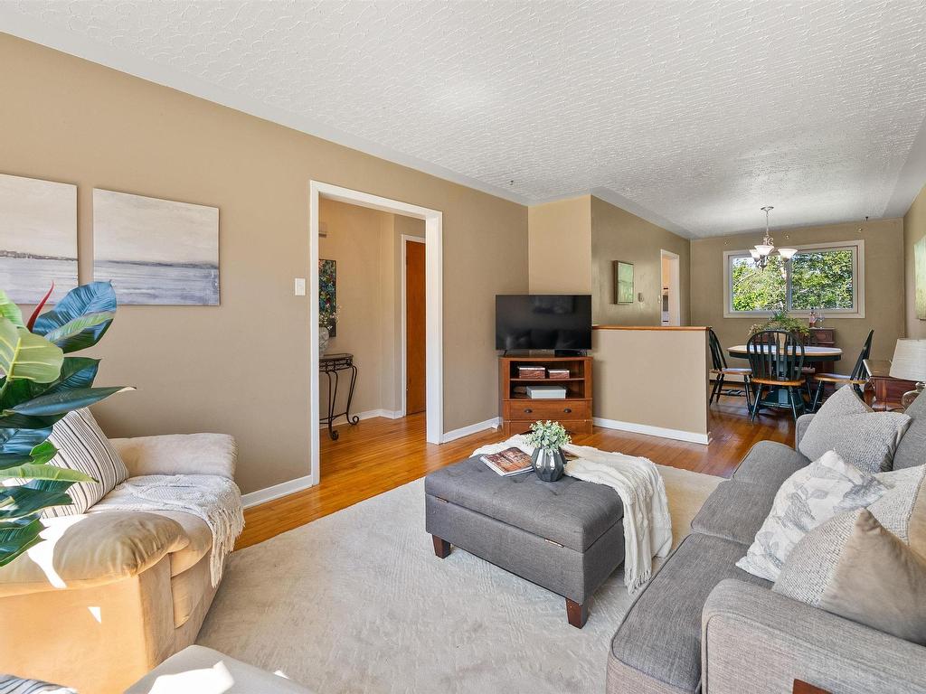 












29 Clearview Street

,
Spryfield,




NS
B3R 1N7

