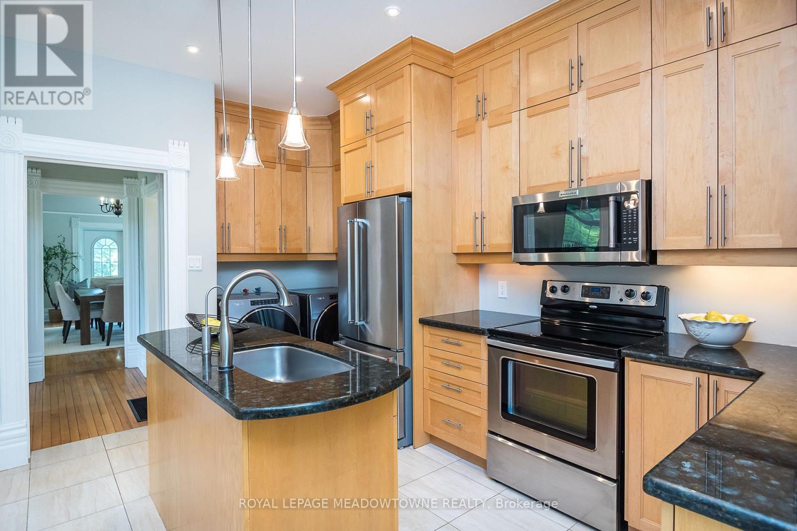 












9920 REGIONAL ROAD 25 ROAD

,
Halton Hills,




Ontario
L9T2X7

