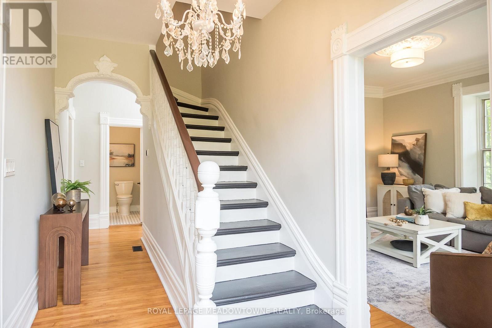 












9920 REGIONAL ROAD 25 ROAD

,
Halton Hills,




Ontario
L9T2X7

