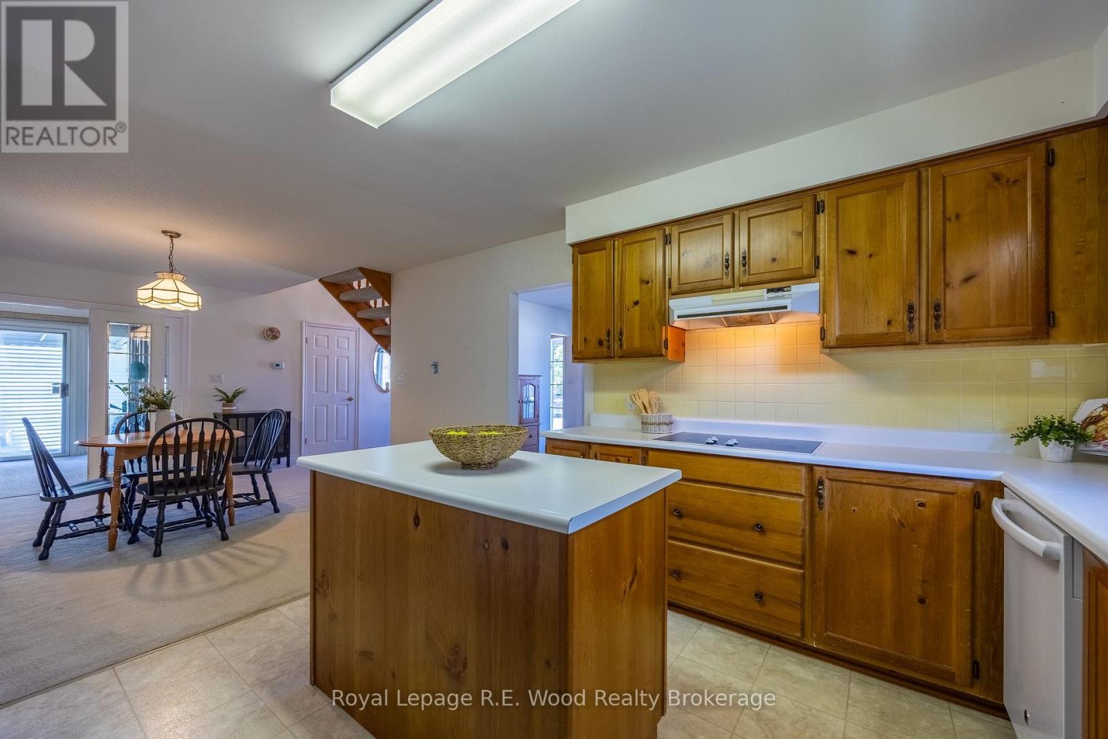 












7 SERES DRIVE

,
Tillsonburg,




Ontario
N4G5E6

