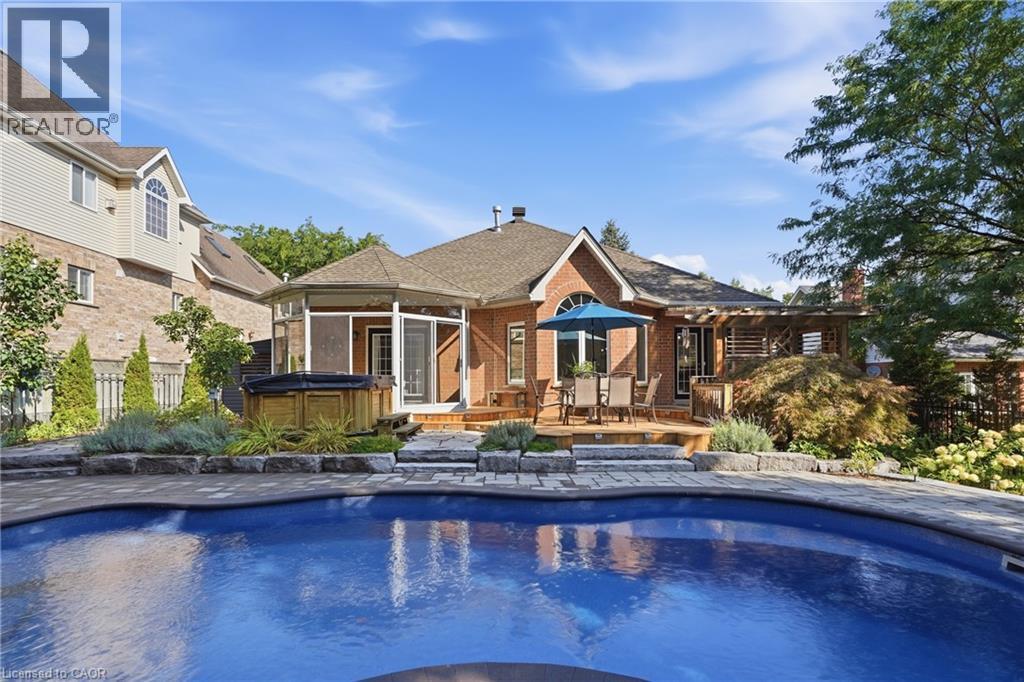 












51 AUTUMN RIDGE Trail

,
Kitchener,




Ontario
N2P2J6

