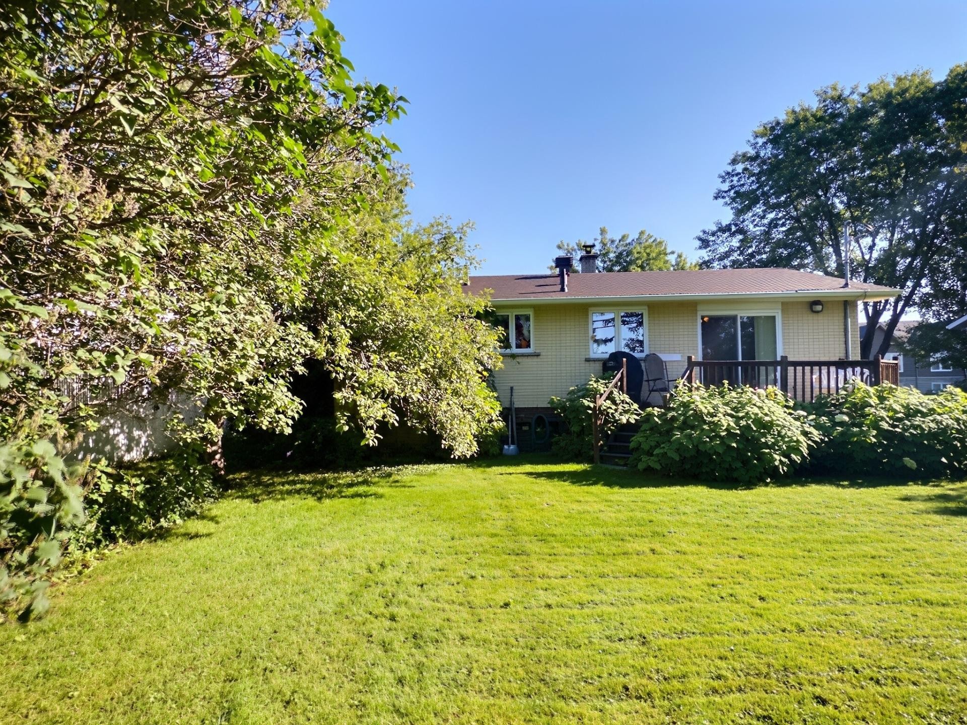 









2617


Rue Dubose

,
Saguenay (Jonquière),




QC
G7S1B3

