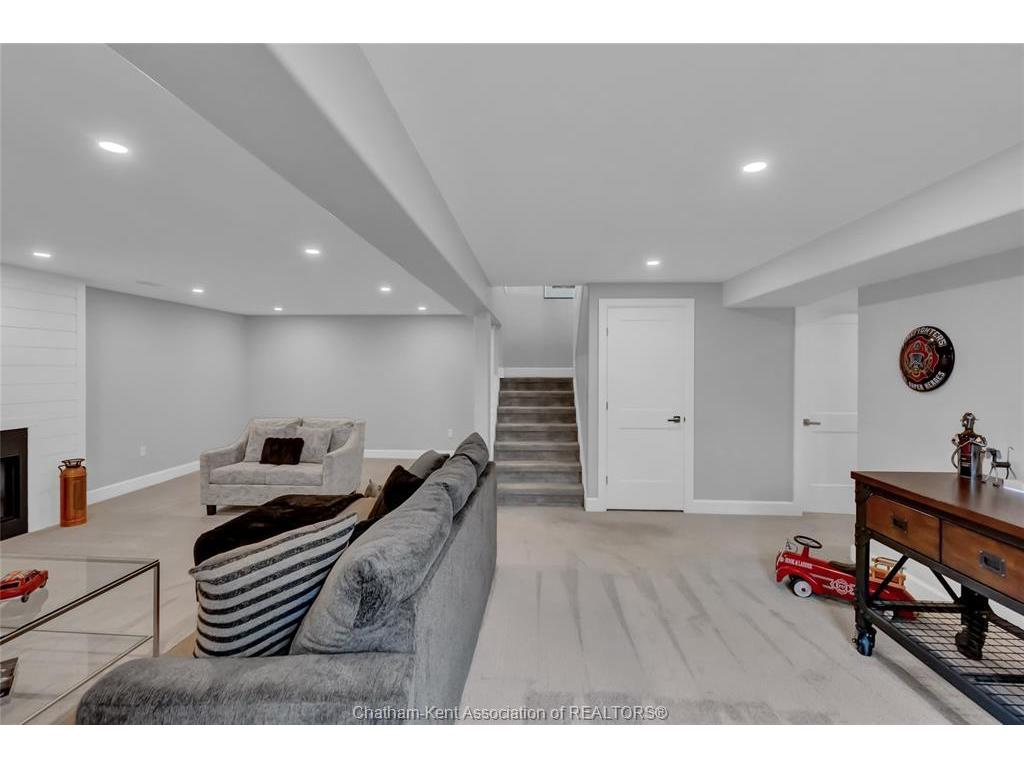 









21267


Adams

Crescent,
Mckay's Corners,




ON
N7M 5J3

