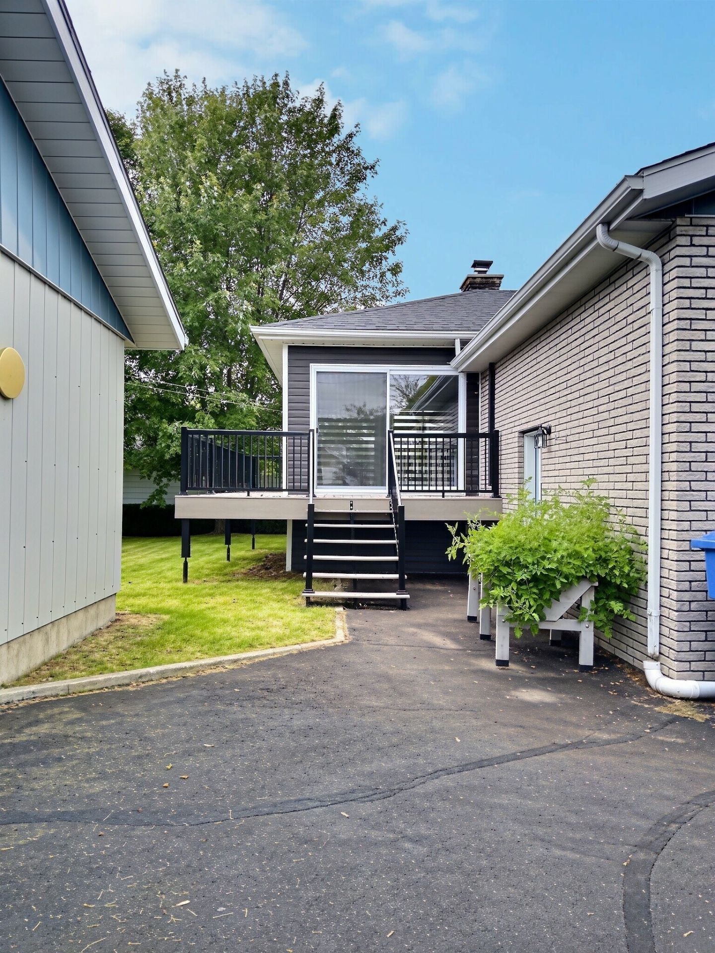 









9


Rue Ranger

,
Ville-Marie,




QC
J9V1Y3


