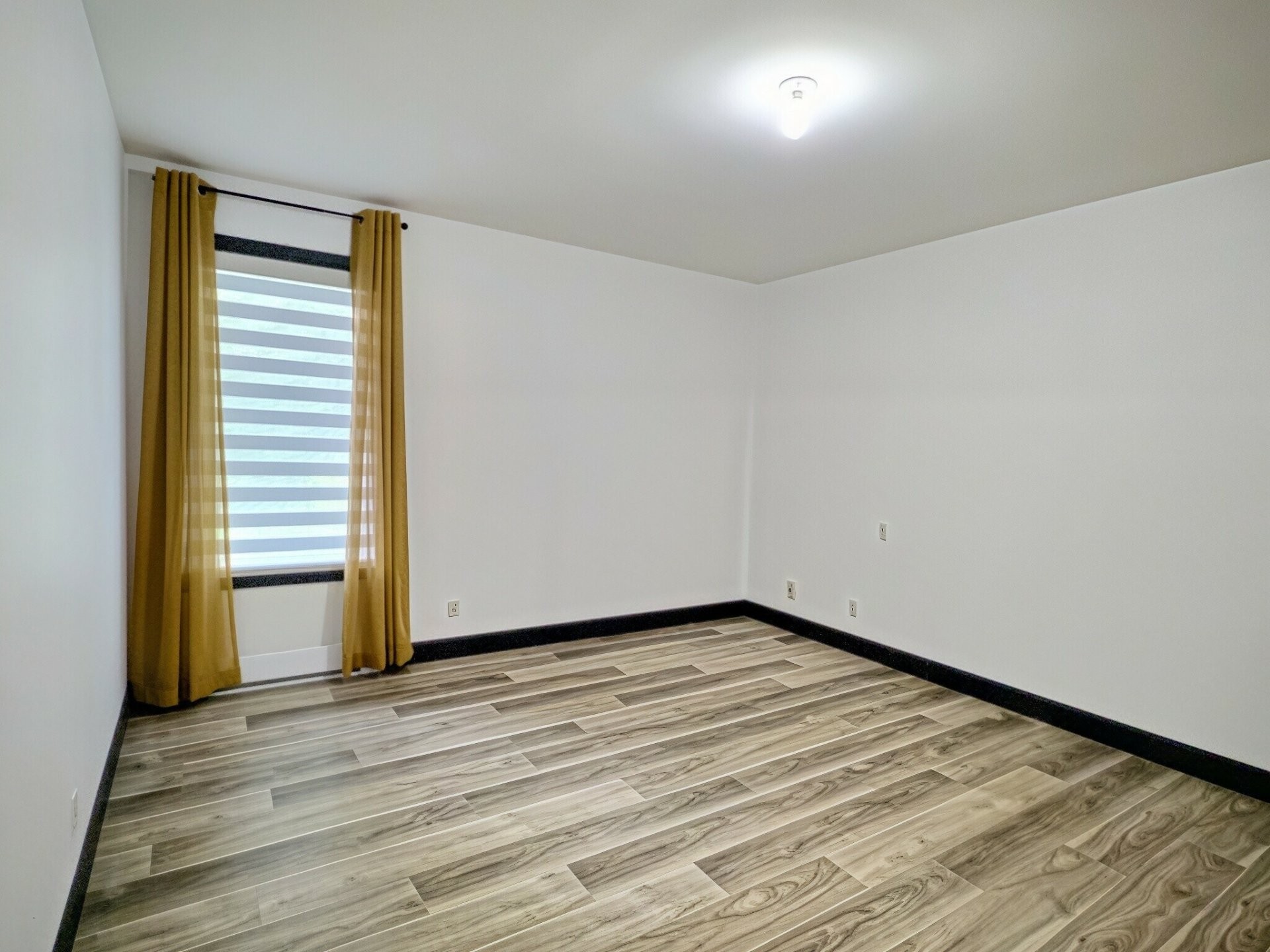 









9


Rue Ranger

,
Ville-Marie,




QC
J9V1Y3

