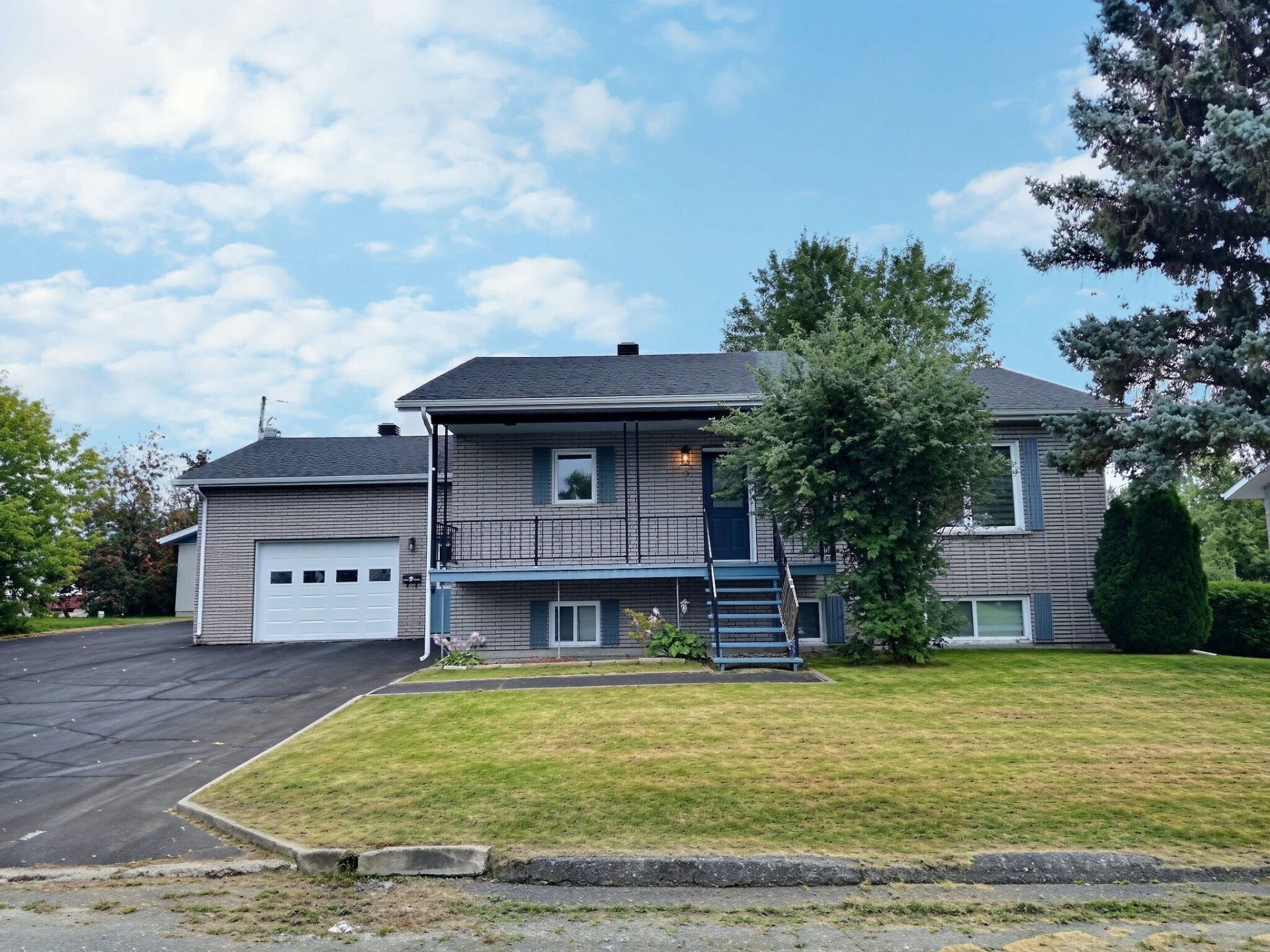 









9


Rue Ranger

,
Ville-Marie,




QC
J9V1Y3

