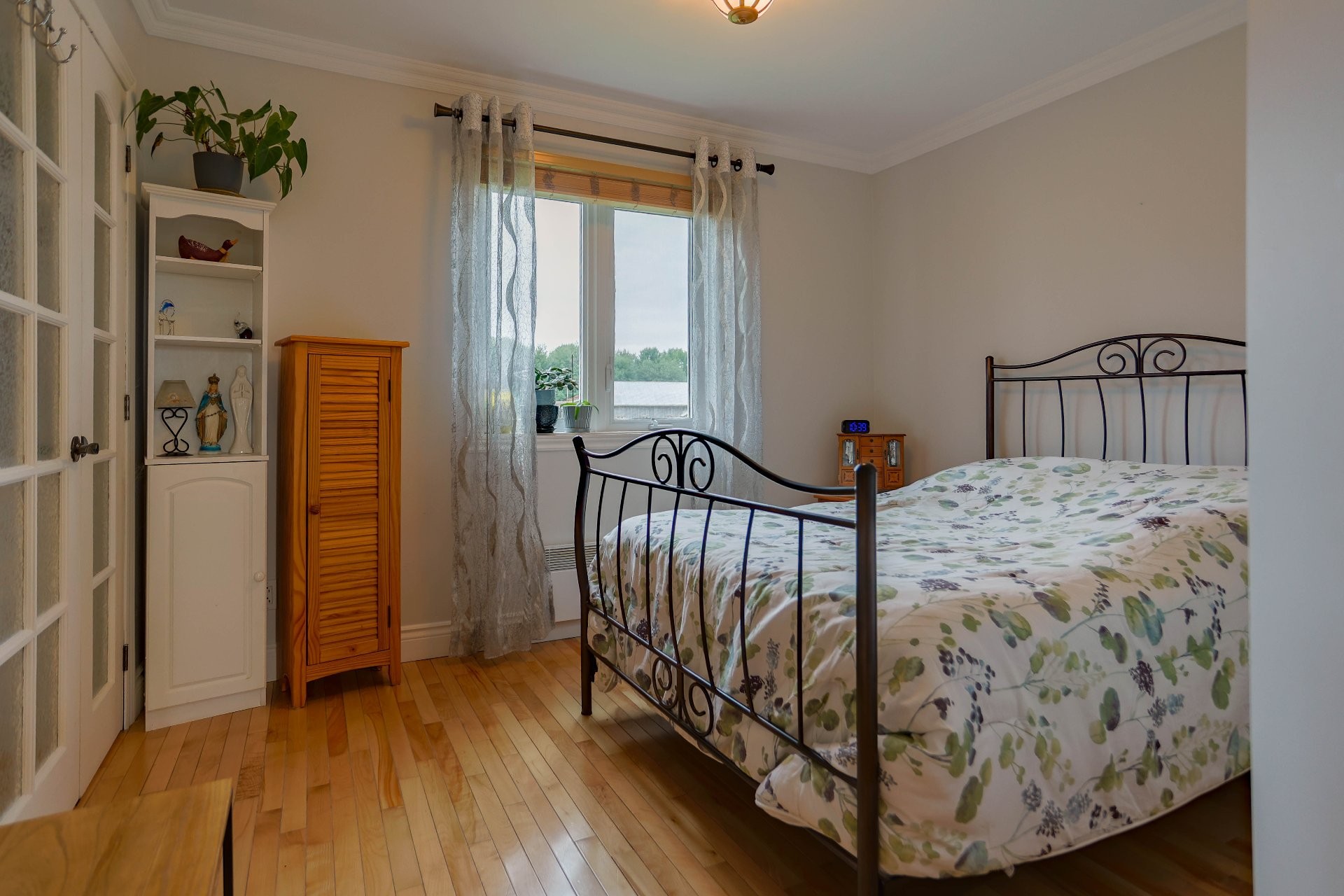 









971


Route de Red Mill S.

,
Trois-Rivières,




QC
G8V2B6

