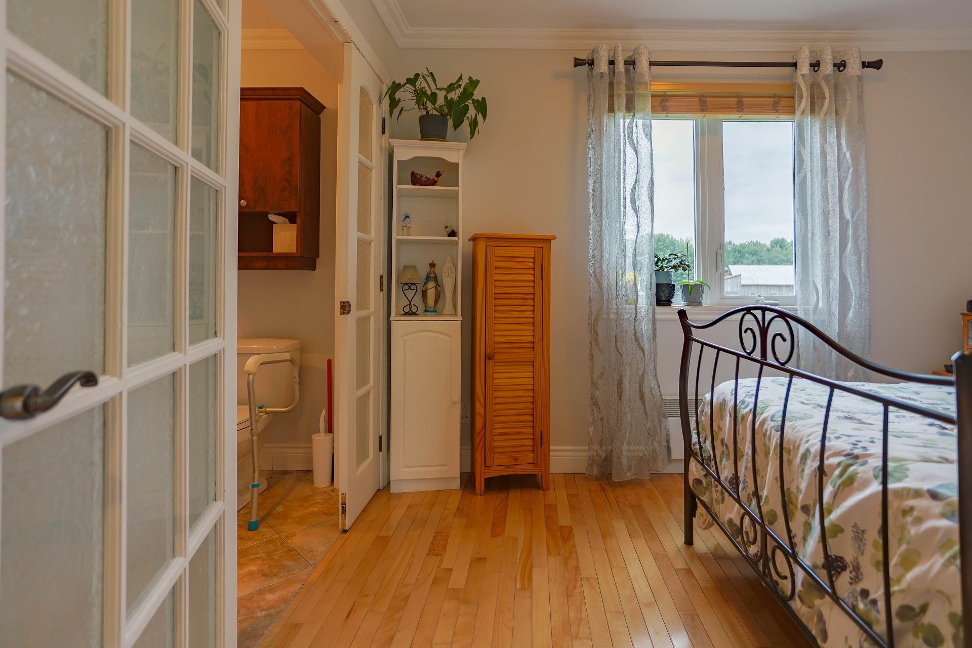 









971


Route de Red Mill S.

,
Trois-Rivières,




QC
G8V2B6

