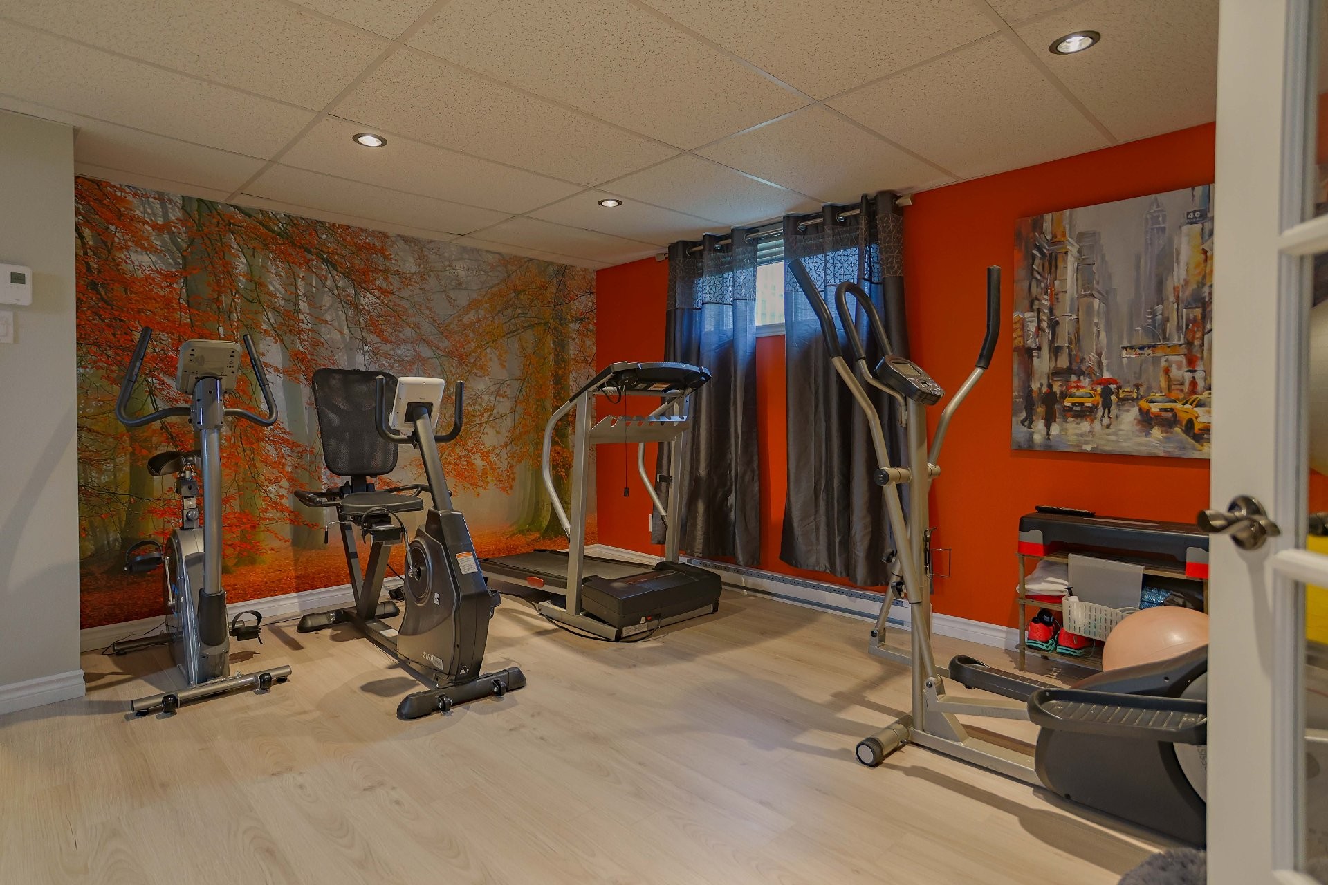 









971


Route de Red Mill S.

,
Trois-Rivières,




QC
G8V2B6

