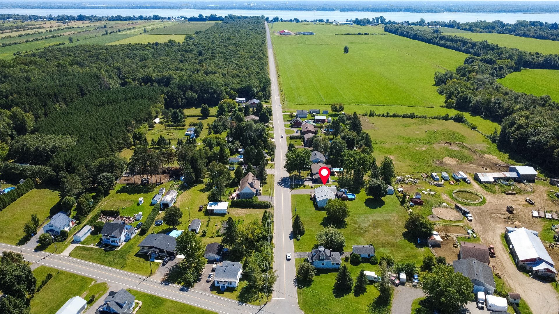 









971


Route de Red Mill S.

,
Trois-Rivières,




QC
G8V2B6

