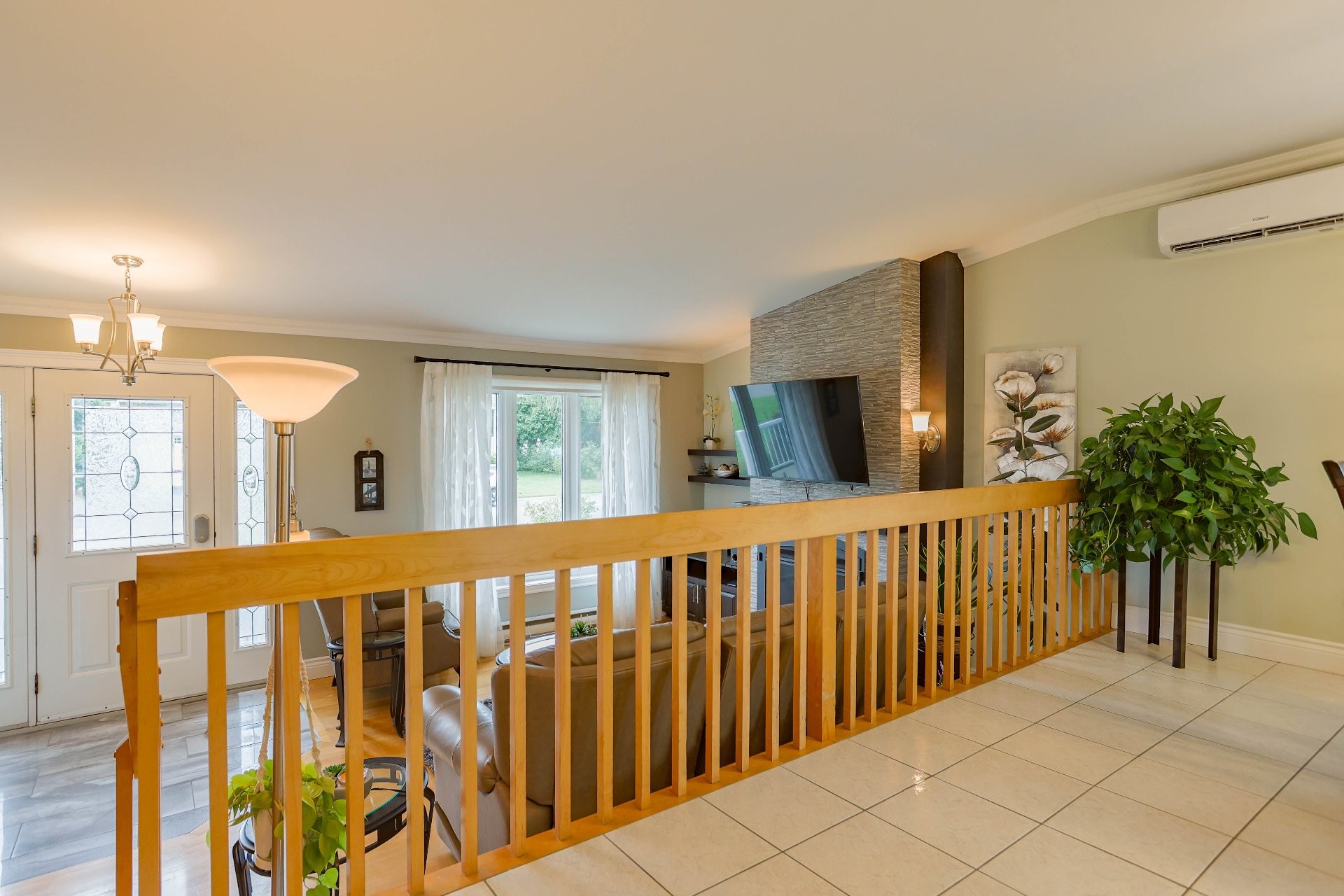 









971


Route de Red Mill S.

,
Trois-Rivières,




QC
G8V2B6

