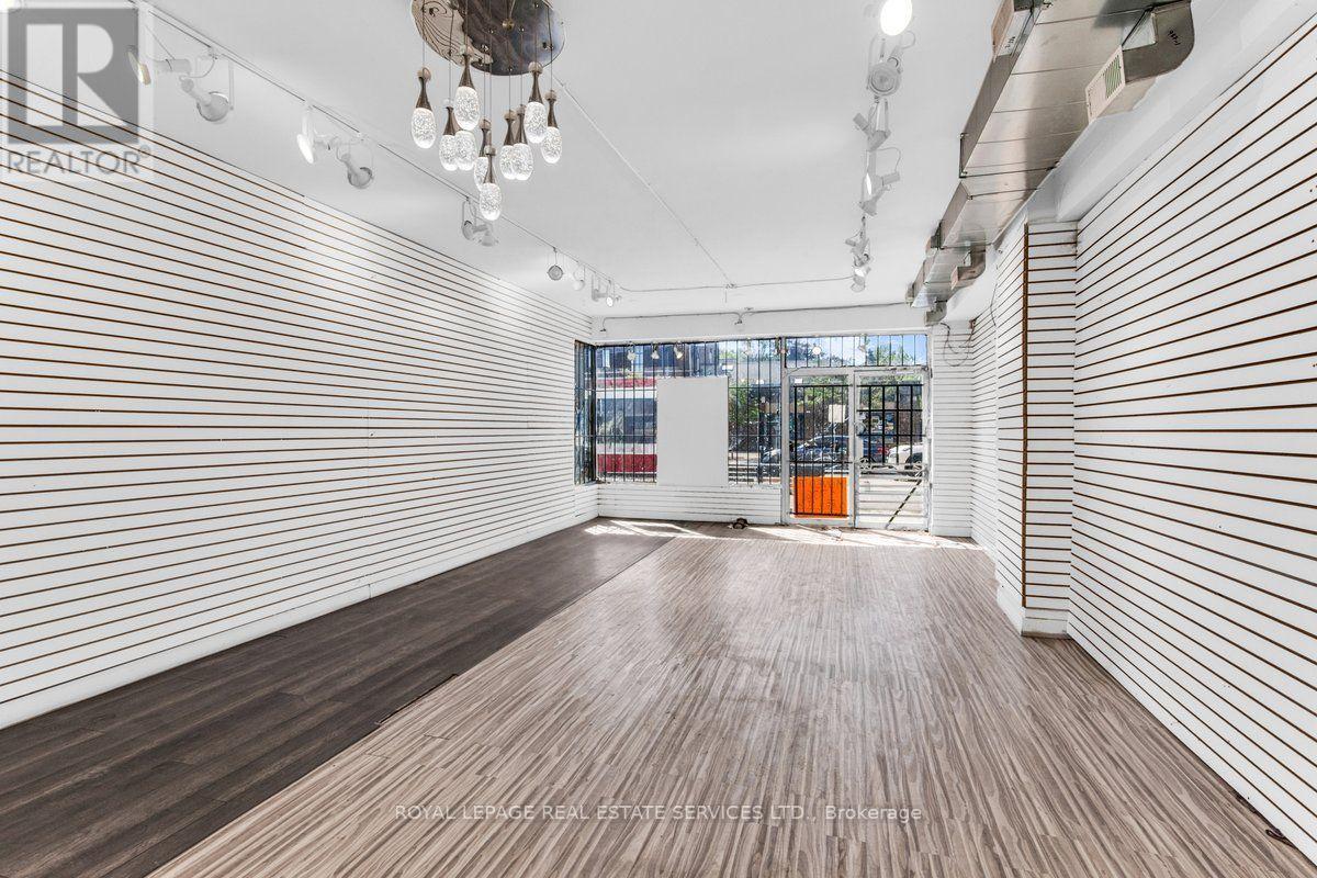 












1366 QUEEN STREET W

,
Toronto,




Ontario
M6K1L7

