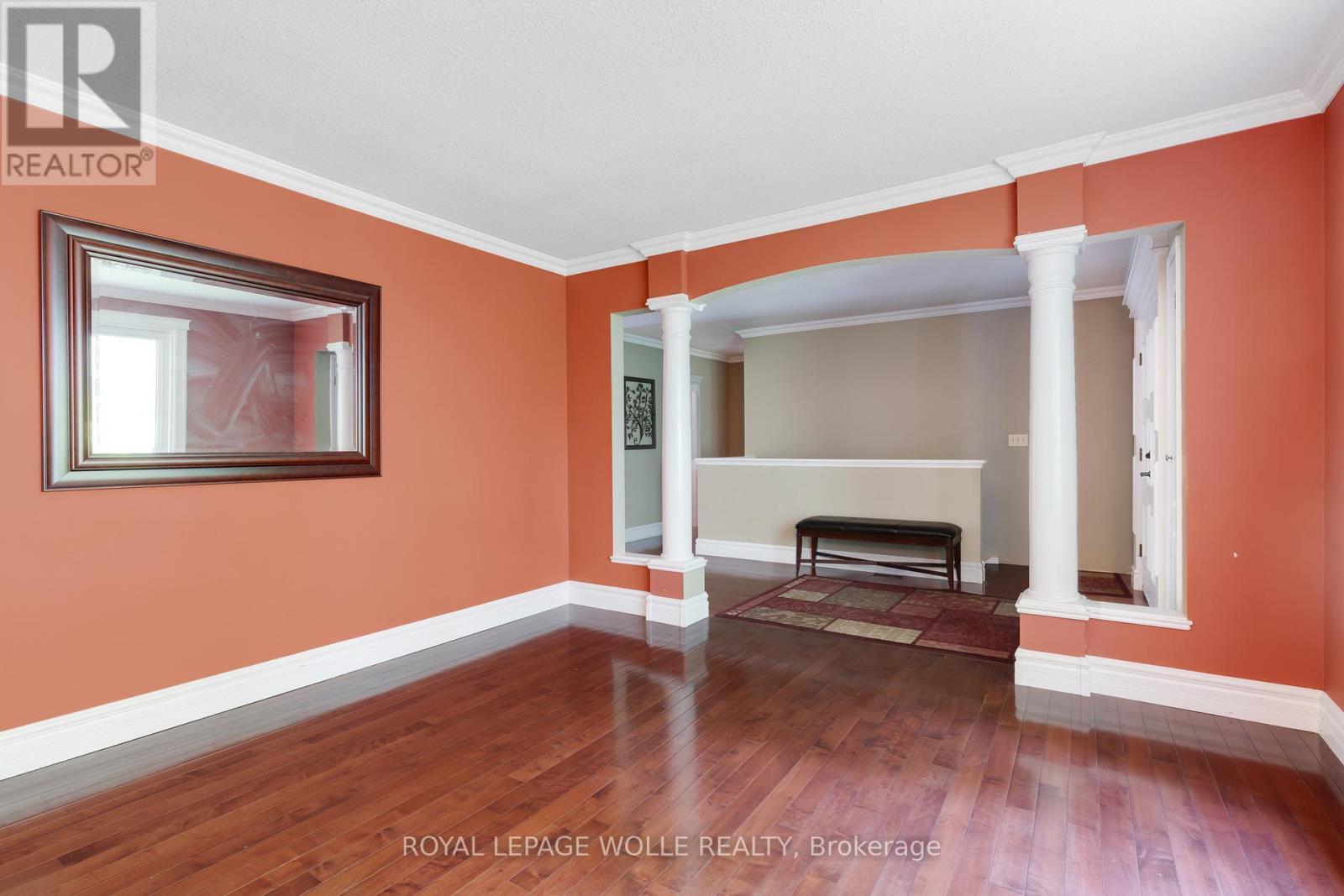 












35 MAPLE HILL DRIVE

,
Kitchener,




Ontario
N2M2R7

