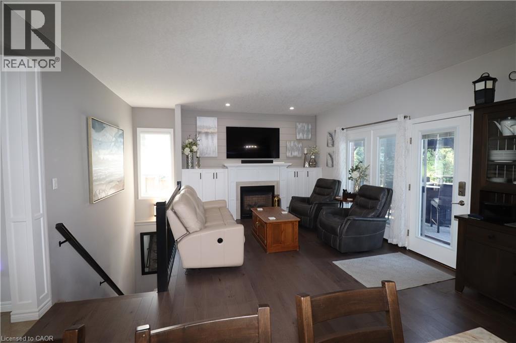 












42 GRAYDON Drive

,
Mount Elgin,




Ontario
N0J1N0

