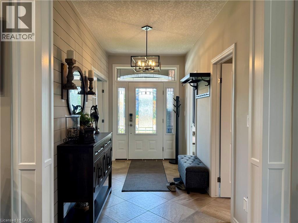 












42 GRAYDON Drive

,
Mount Elgin,




Ontario
N0J1N0

