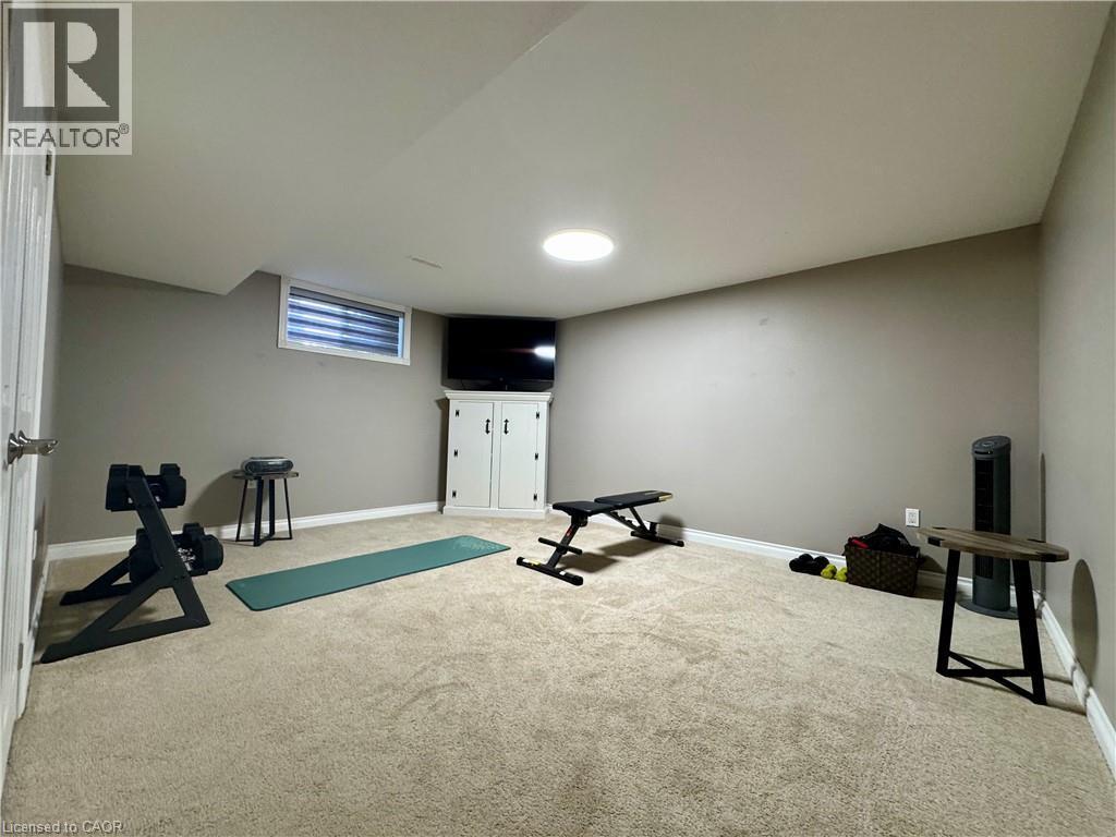 












42 GRAYDON Drive

,
Mount Elgin,




Ontario
N0J1N0

