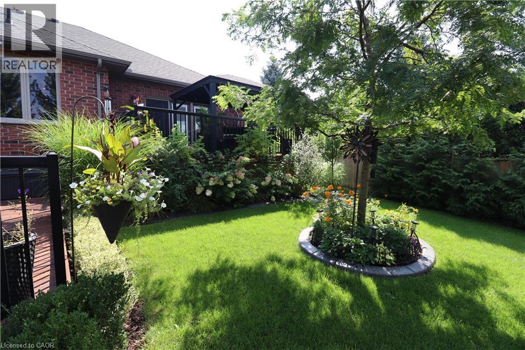 












42 GRAYDON Drive

,
Mount Elgin,




Ontario
N0J1N0

