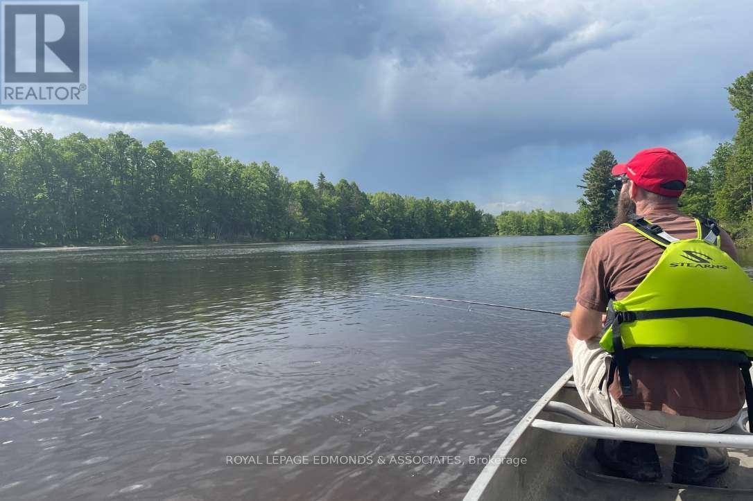 












0 BUTTERNUT ISLAND

,
Whitewater Region,







Ontario
K0J1C0

