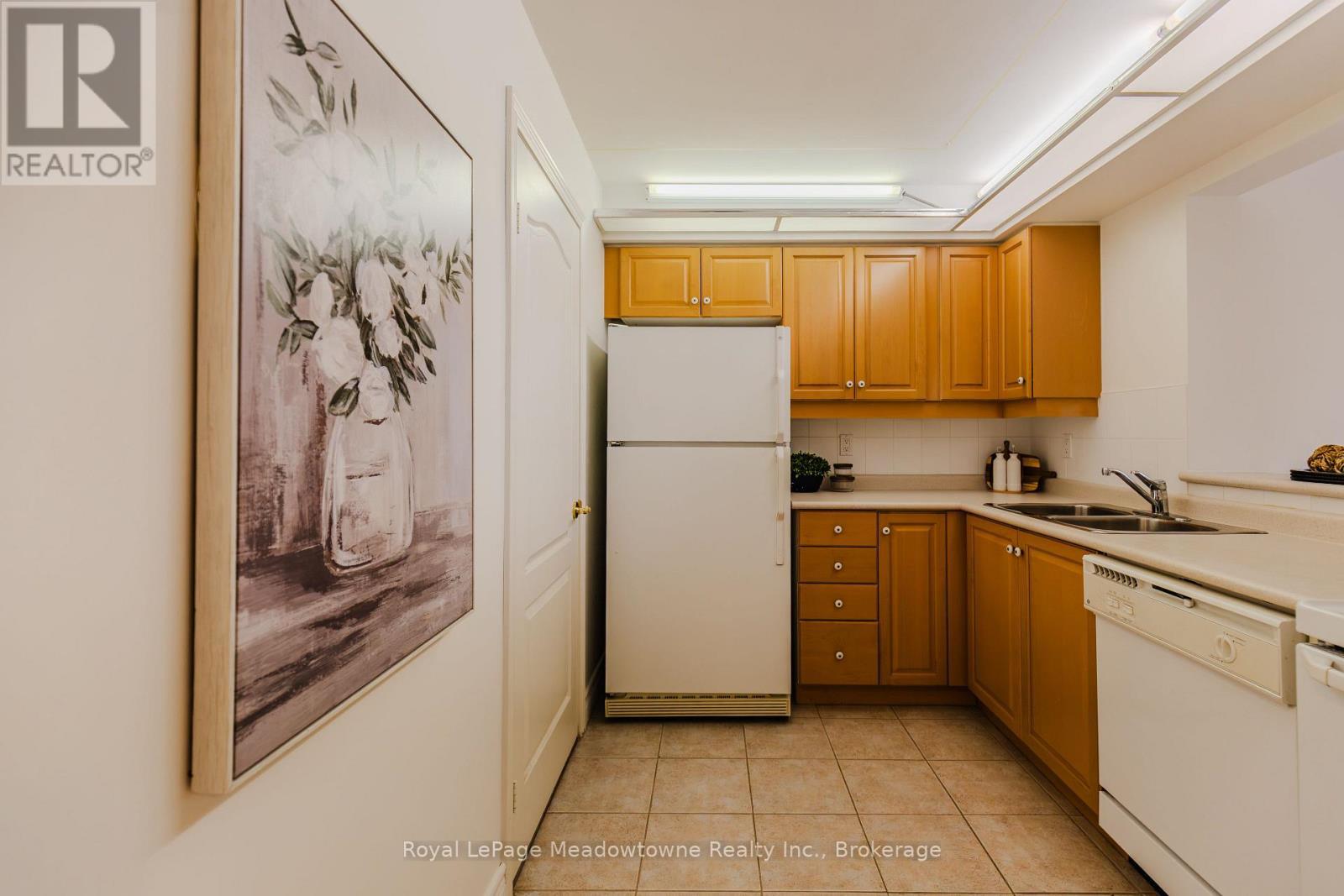 












1016 - 5418 YONGE STREET

,
Toronto (Willowdale West),




Ontario
M2N6X4

