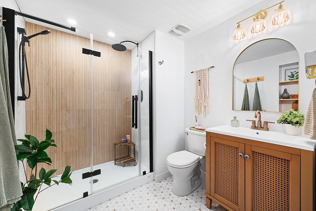 









2


Av. Edgewood

,
Bristol,




QC
J0X1G0

