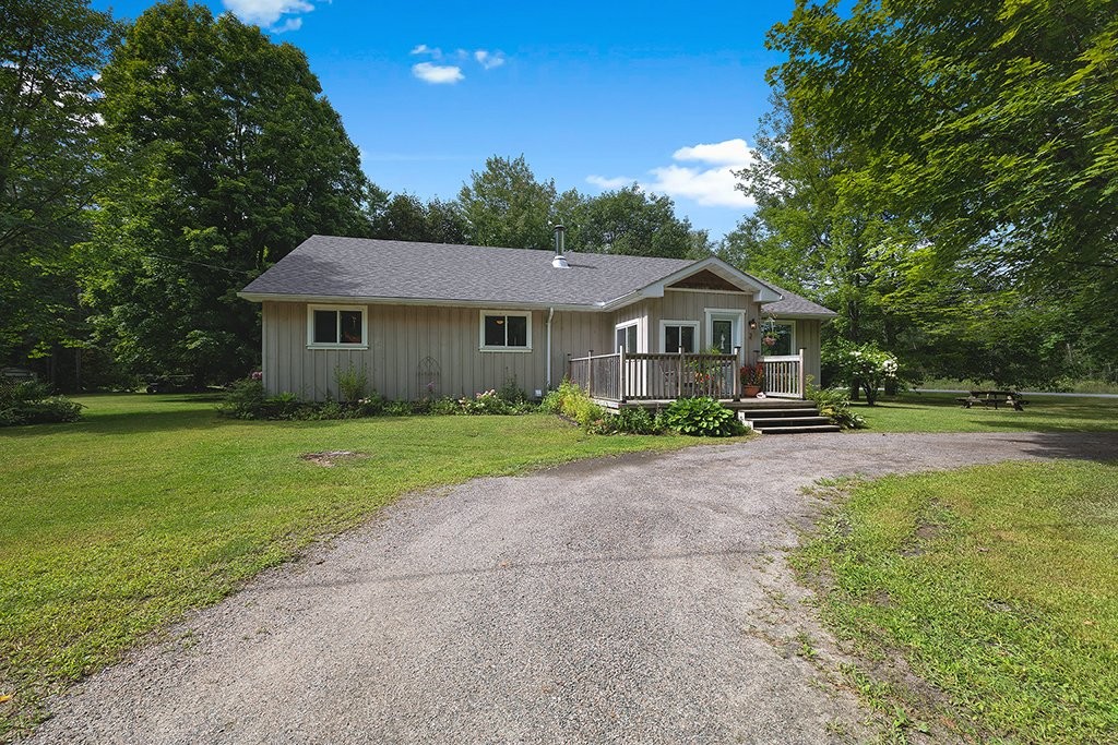 









2


Av. Edgewood

,
Bristol,




QC
J0X1G0

