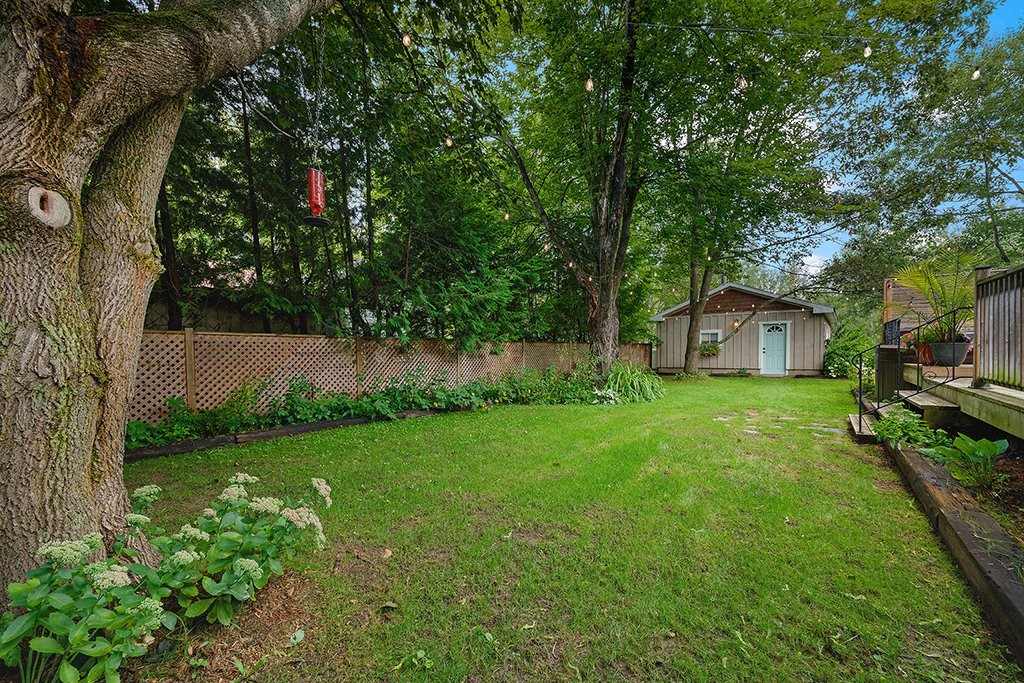 









2


Av. Edgewood

,
Bristol,




QC
J0X1G0

