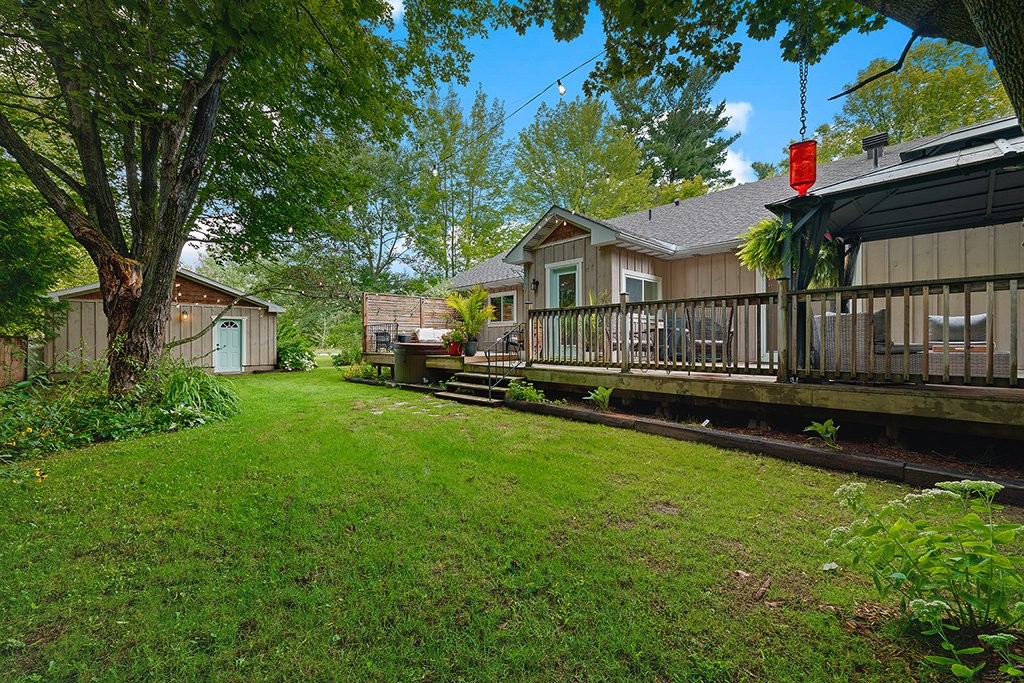 









2


Av. Edgewood

,
Bristol,




QC
J0X1G0

