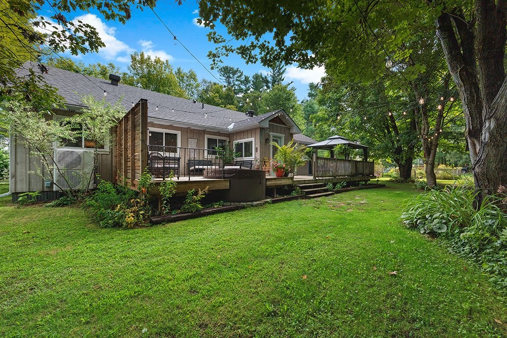 









2


Av. Edgewood

,
Bristol,




QC
J0X1G0


