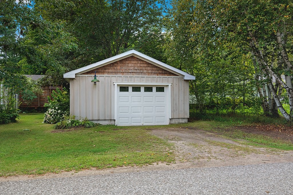 









2


Av. Edgewood

,
Bristol,




QC
J0X1G0


