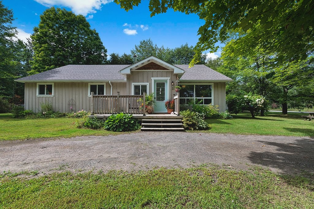 









2


Av. Edgewood

,
Bristol,




QC
J0X1G0


