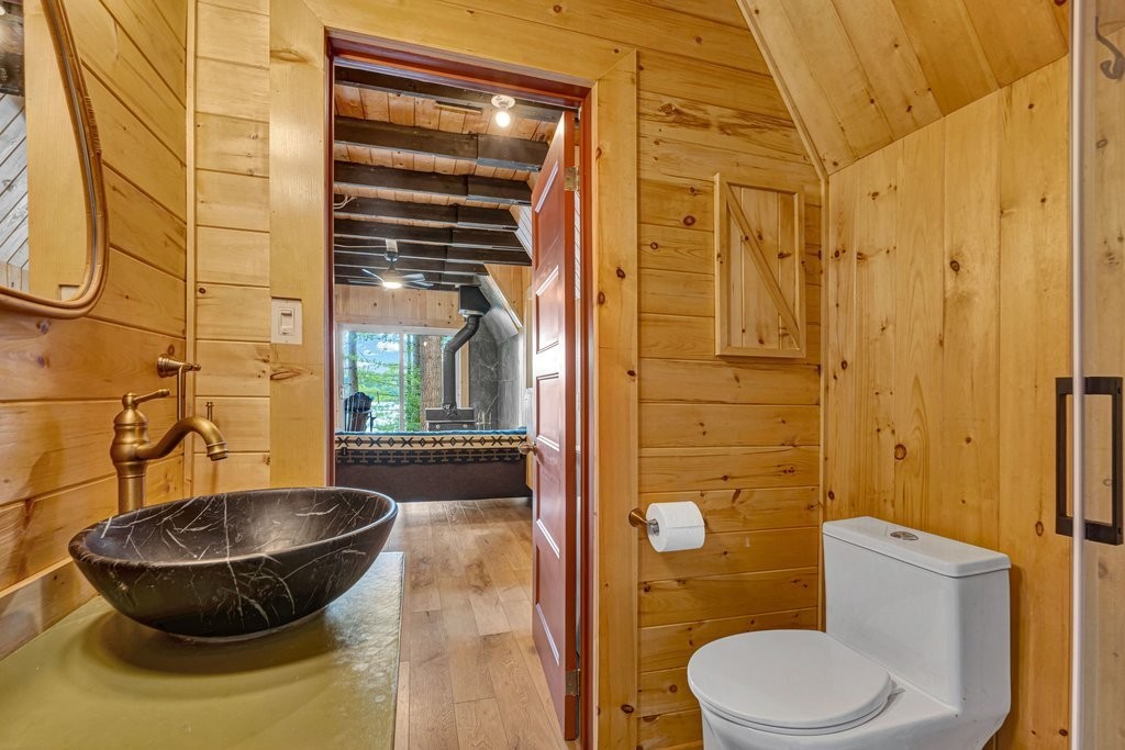 









129


Av. Patry-du-Lac-Edja S.

,
Bouchette,




QC
J0X1E0

