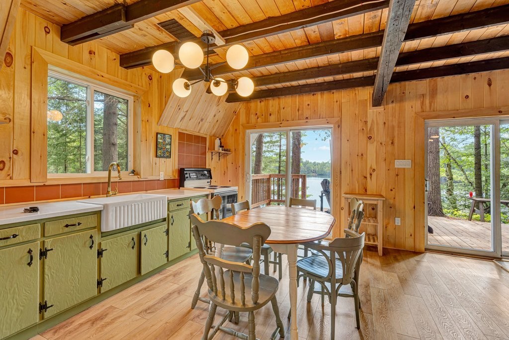 









129


Av. Patry-du-Lac-Edja S.

,
Bouchette,




QC
J0X1E0

