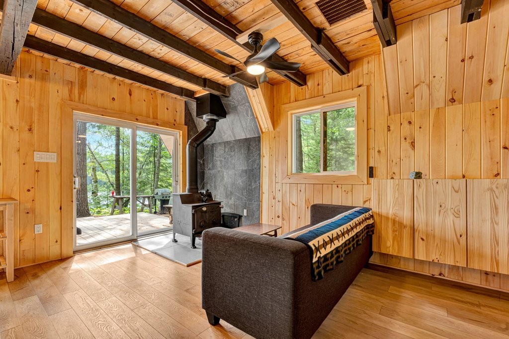 









129


Av. Patry-du-Lac-Edja S.

,
Bouchette,




QC
J0X1E0

