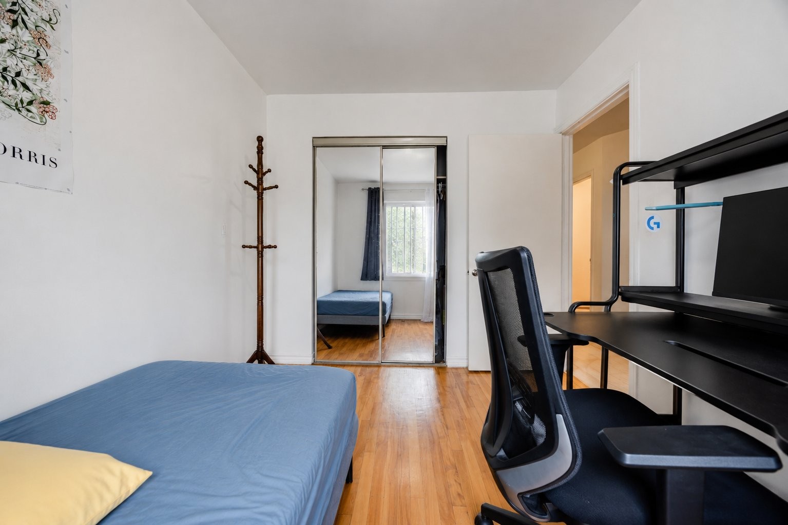 









6490

 - 6492


Av. McLynn

,
Montréal (Côte-des-Neiges/Notre-Dame-de-Grâce),




QC
H3X2R4

