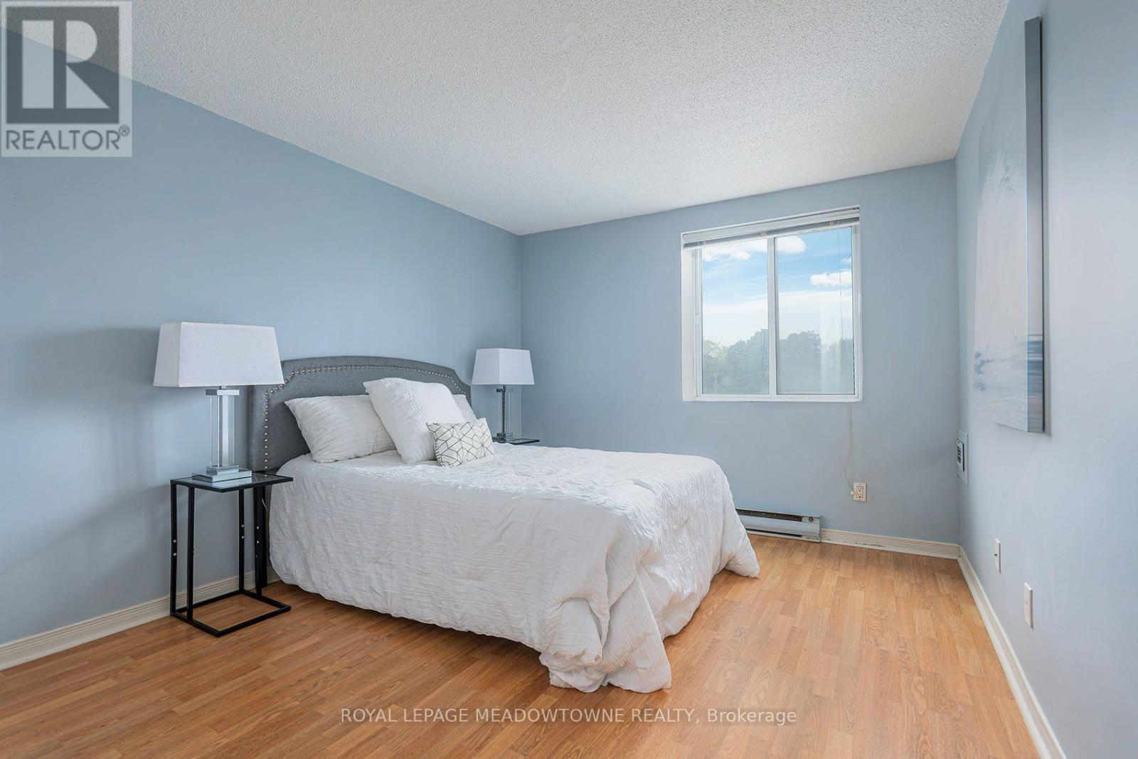 












206 - 6720 GLEN ERIN DRIVE

,
Mississauga,




Ontario
L5N3K8

