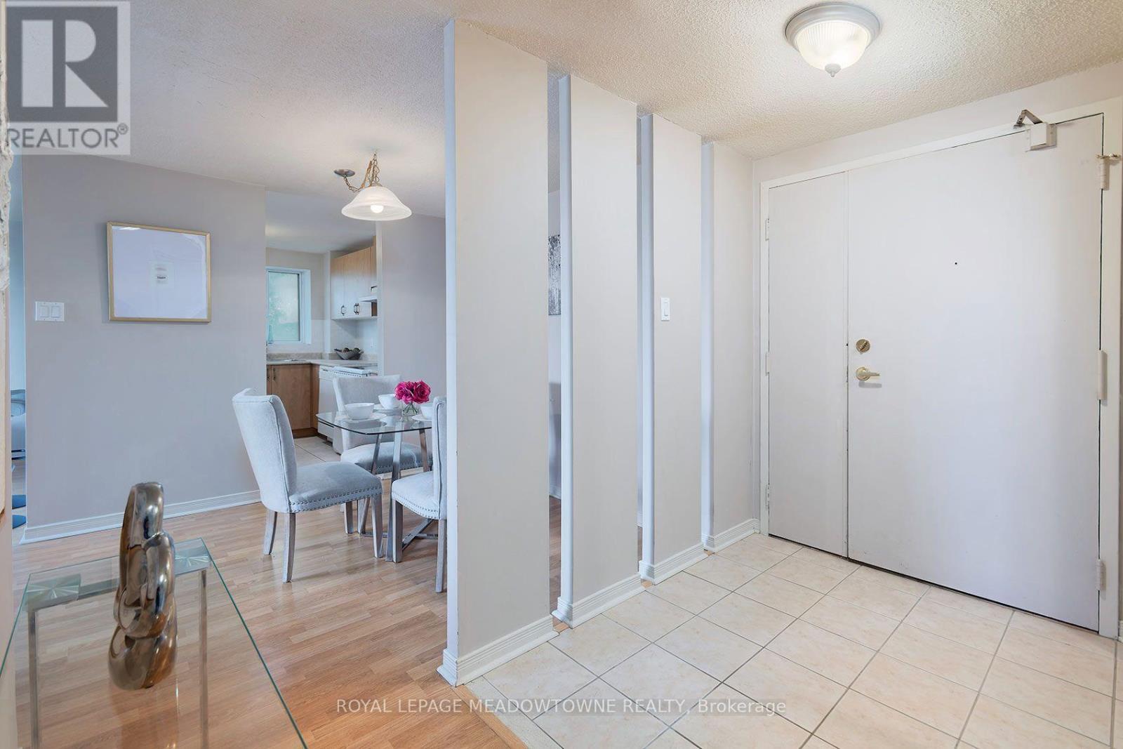 












206 - 6720 GLEN ERIN DRIVE

,
Mississauga,




Ontario
L5N3K8

