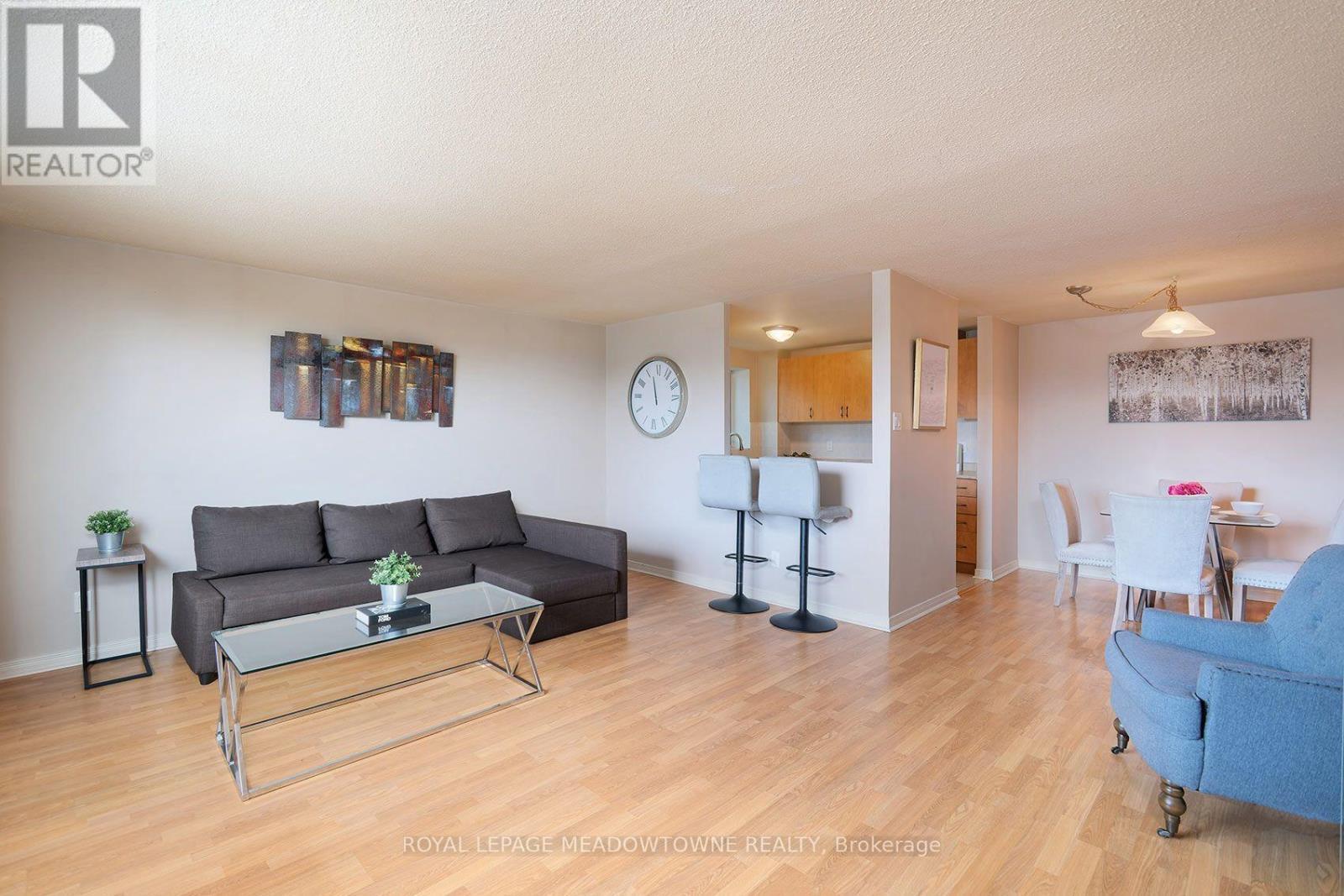 












206 - 6720 GLEN ERIN DRIVE

,
Mississauga,




Ontario
L5N3K8

