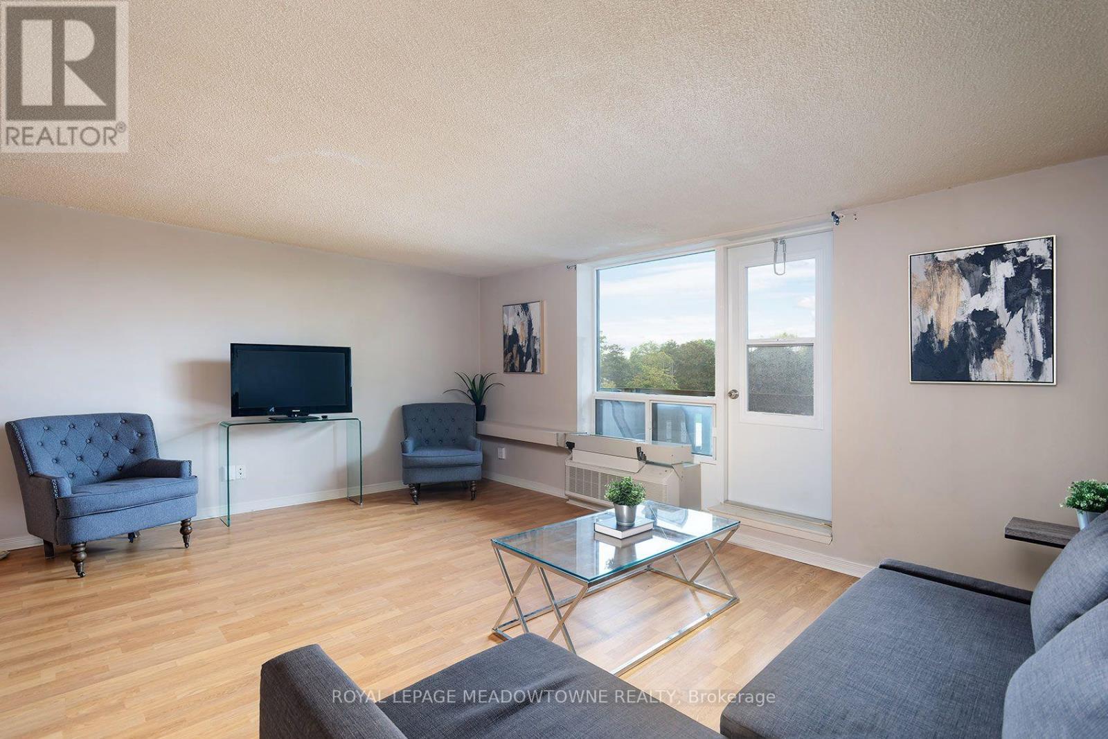 












206 - 6720 GLEN ERIN DRIVE

,
Mississauga,




Ontario
L5N3K8

